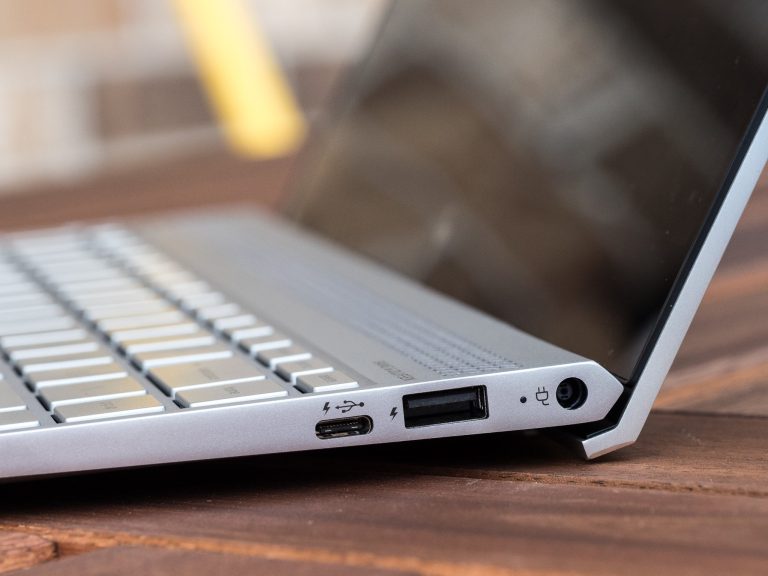 HP ENVY 13 – CORE I7-1195G7 – 8GB DDR4 – 256GB SSDاستوک